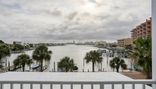 Dockside Dream - Photo 3