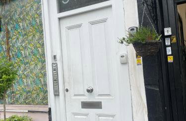 Crystal Palace Stylish gfloor 1bed apartment,3 minutes walk to Crystal palace station - Foto 17