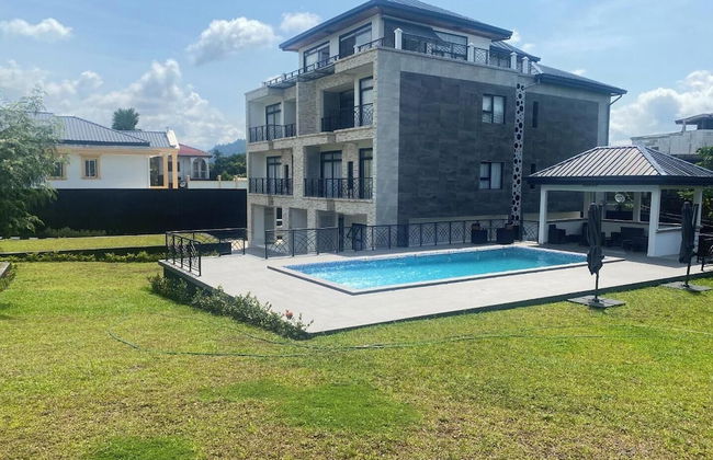 Home Xperience Luxury Apartments - Foto 38