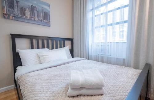 Comfy 2 bedroom apartment on Central Park West - Photo 6