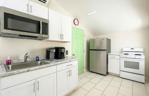 Pet-Friendly Home Near the Beach - Foto 3