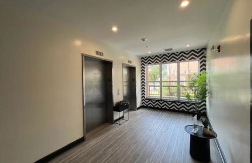 Contemporary 2BR2BA with Great Amenities - Foto 12