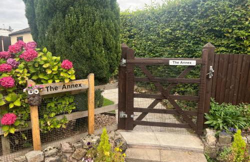 2 bedroom bungalow, 15 minutes to Alton Towers, dog friendly - Foto 61