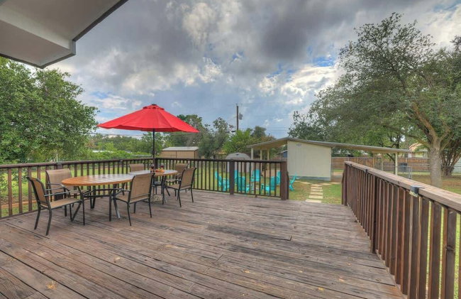 Elegant and Stylish Glenmoor Abode - 5 min to Town - Foto 59