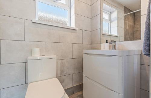 3 Bedroom Bungalow, Van & Car Parking, WIFI, Sleeps 6 - Foto 5