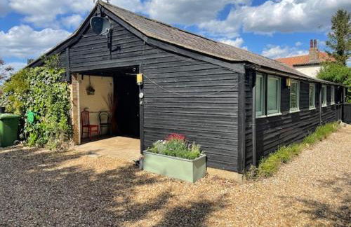 2 Bed Barn - Sleeps 4 - Pets - Parking - Wifi - Foto 2