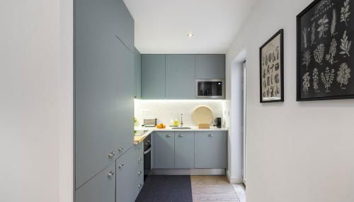 Urban Oasis in Premium Location with AC - Foto 5