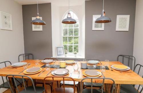 Upper Vestry - Photo 11