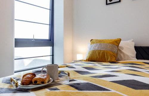 Stylish 2 bed Flat in London with River Thames views Access to boat rides into London-Near O2 Arena and Excel, Fast Wi-Fi, Free Parking, Excellent links Elizabeth and Southeastern Train Line - Foto 32