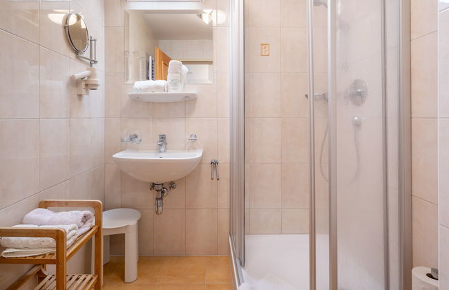 2 bedroom Apartment in Mayrhofen with garden - Photo 12