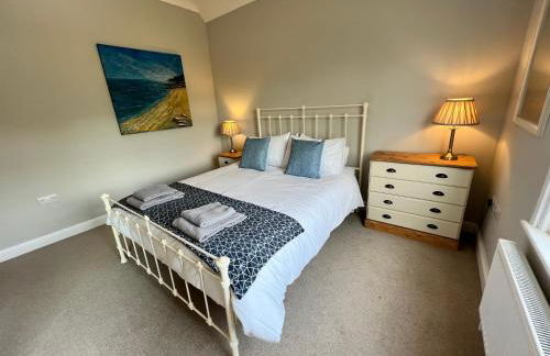 RedButt House, Freshwater, 3 Bedrooms, WiFi, Garden - Photo 16