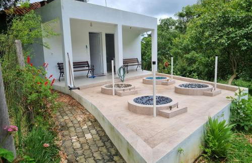 Sítio com Casa de Madeira com 2 quartos 100m2 px Centro de Salesópolis - Foto 25