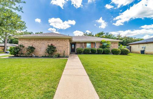 Private Pool, Entire House, In the Center of DFW - Foto 4
