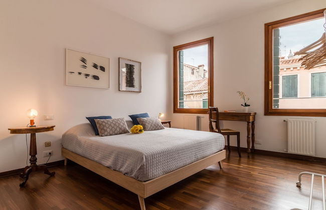 Venezia Spirito Santo Canal View - Photo 3