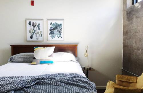 City Loft w/ View of Gay St - Foto 3