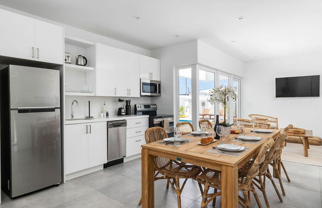 3BR 3BA Newly Built w Private Pool 5 min 2 Beach - Foto 18