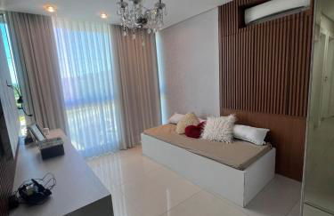 Comfort and practicality on the island overlooking the South Seaside - Photo 8