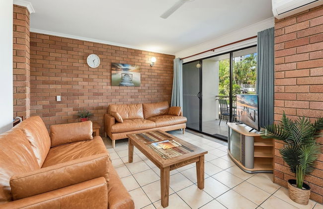 Joanne Apartments - Photo 21