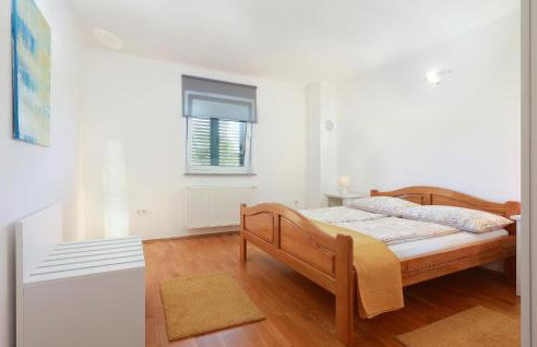 Stunning Home In Jurdani - Foto 6