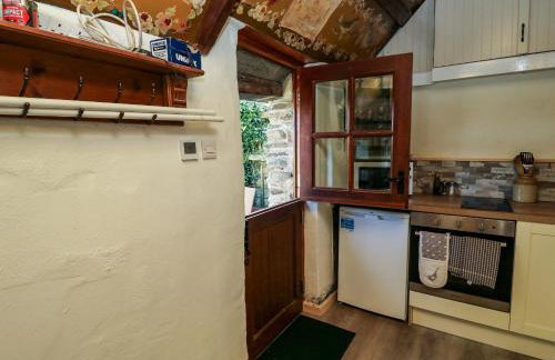 Toad Hall Cottage - Photo 4