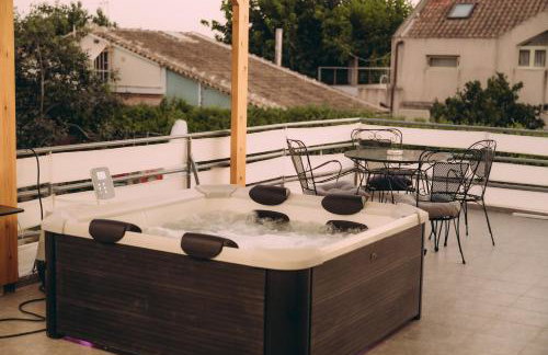 Sirens Luxury Apartments Palouki - Photo 1