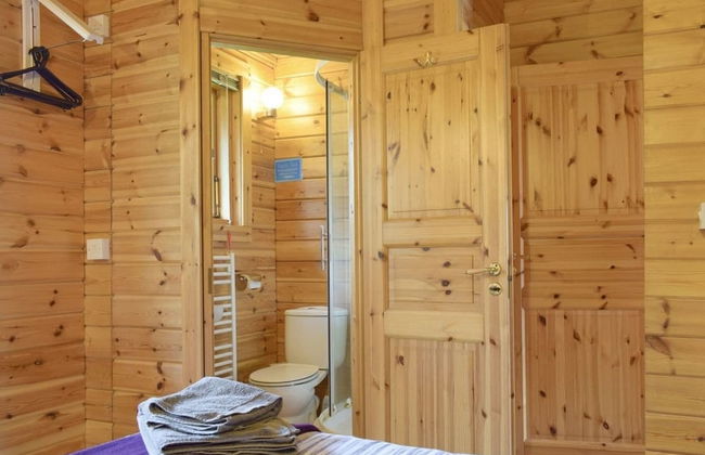 3-bed Lodge - Sleeps 7 - Hot Tub - Pet Friendly - Foto 2