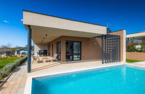 Vila Kumpanija with Pool by Vacay Villas - Photo 5