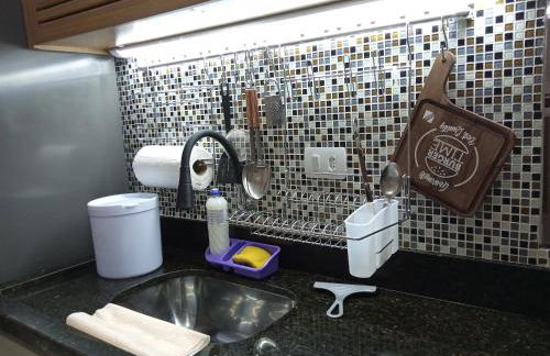 Apto Com Sacada e Ar Condicionado a 2 minutos da Praia - Foto 17