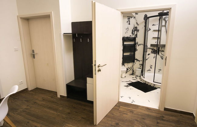 Black & White Apartment by Wenceslas Sq. - Foto 6