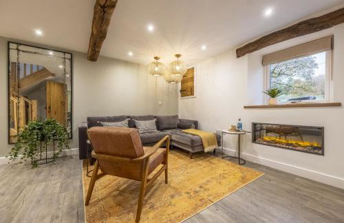 Swallows Nest - Photo 1