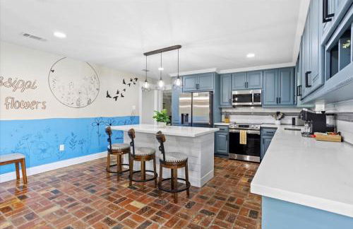 Ranch Home Gem 5BR Home Sleeps 12 with Game Room - Foto 16