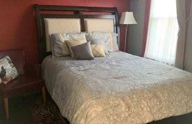 Poe Themed Home Close to Beaches and DE Turf - Foto 11