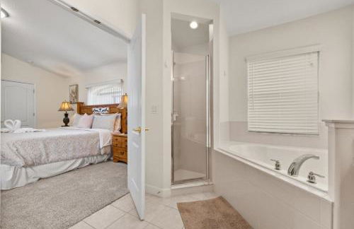 Peaceful yet perfect location, private pool home - Foto 44