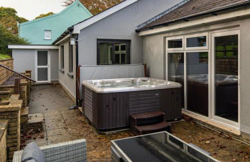 Hazelglade Cottage - Hot Tub, Games Room, Pet Friendly - Photo 64