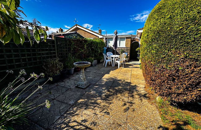 Charming 3-bedroom Bungalow in Oulton Lowestoft - Foto 46