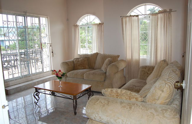 Celebrity Villa Jamaica - Photo 51