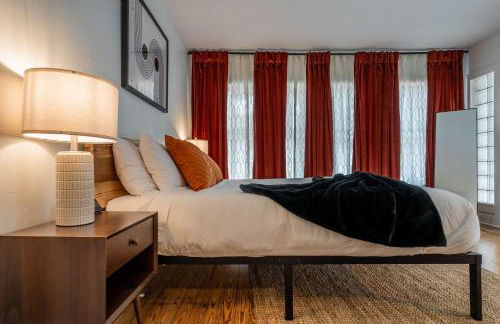 Symphony at The Key - 7BR Mansion , 1mi to UF & DT - Photo 43