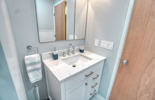 Catskills Getaway 3BR Retreat with Media Room, Near Casino, Bethel Woods and More - Foto 19