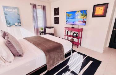 The Miami Grove Oasis - Photo 54