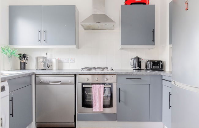 Bright 2 Bedroom Flat in Lambeth With Balcony - Foto 11