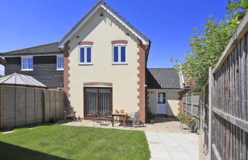 Sparrows, Wangford nr Southwold - Photo 1