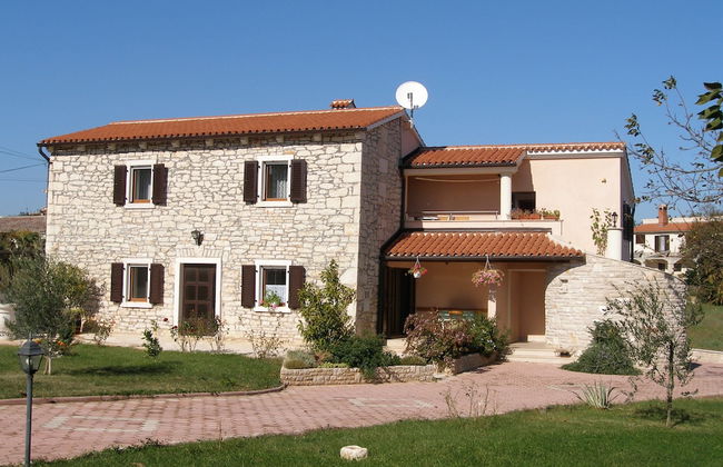 Villa Ana - Peaceful Location - Photo 1