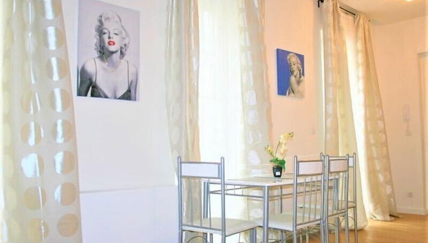 Restauration dans la chambre