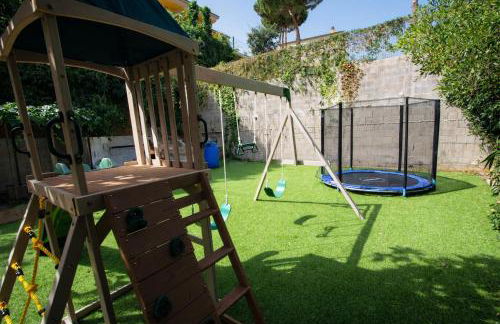 2 Private Abodes in One Magnificent Villa! - Foto 38