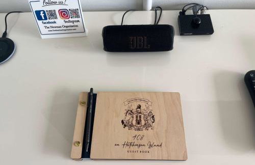 Hutchinson Island BeachFront Heated Pool Balcony Top Floor - Foto 49