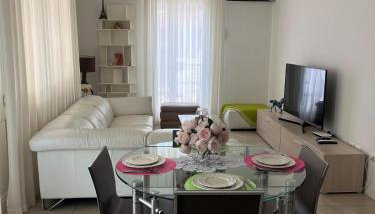 Ilary Home - Photo 1