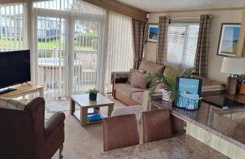 Glan Hirfaen, Where the mountains meet the sea - Photo 23