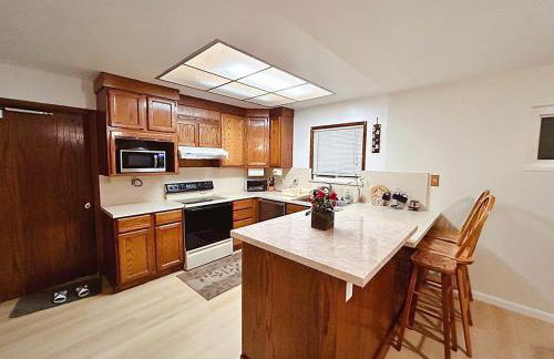 Tranquil Fremont Getaway - Comfortable 3BR 2BA Home - Foto 9