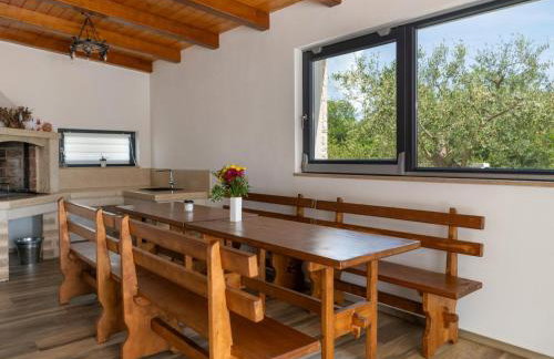 Holiday Home Villa EmMa mit 5 Schlafzimmern und beheiztem Pool by Interhome - Foto 11