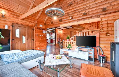 Amazing Home In Pustodol With Sauna - Photo 4